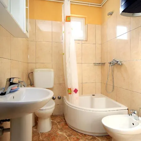 1051b Seget Vranjica