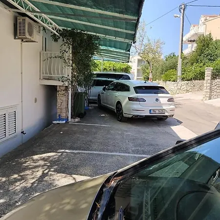 1051b Apartment Seget Vranjica