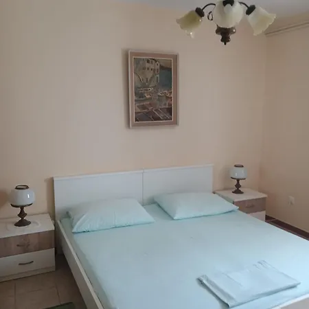 1051b Appartamento *